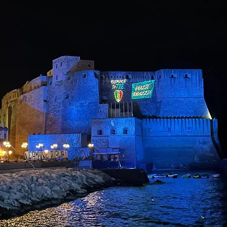 International 3* 那不勒斯