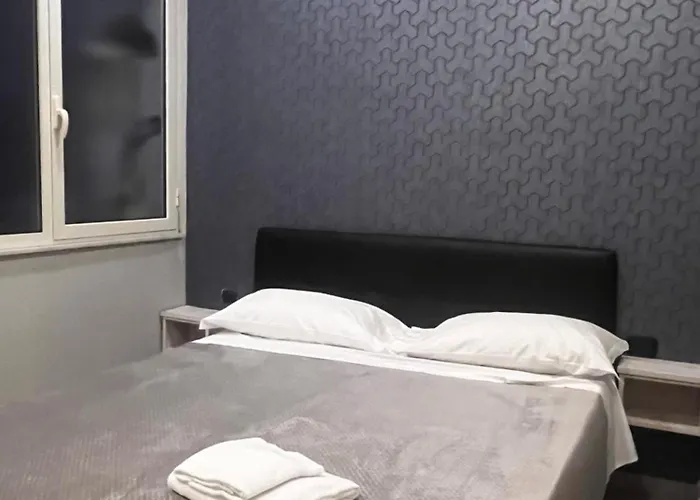 فندق مبيت وإفطار International نابولي